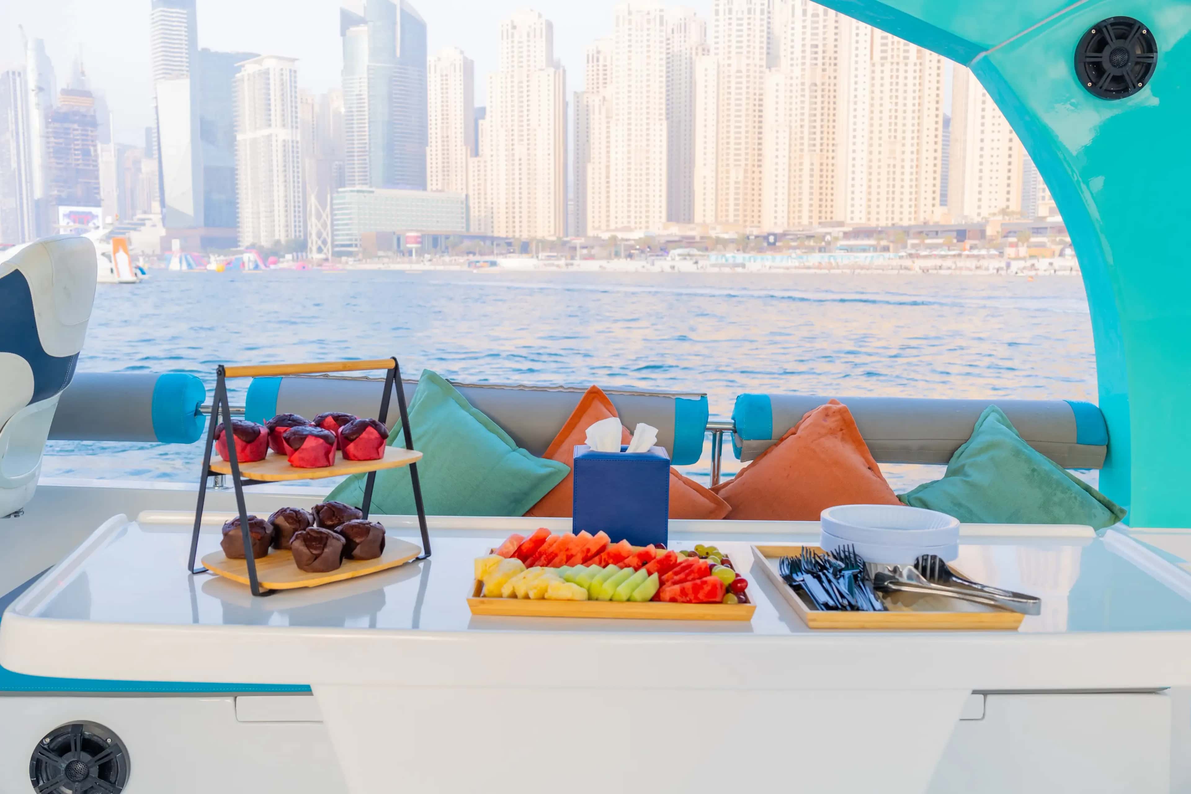 YACHT GALLERY