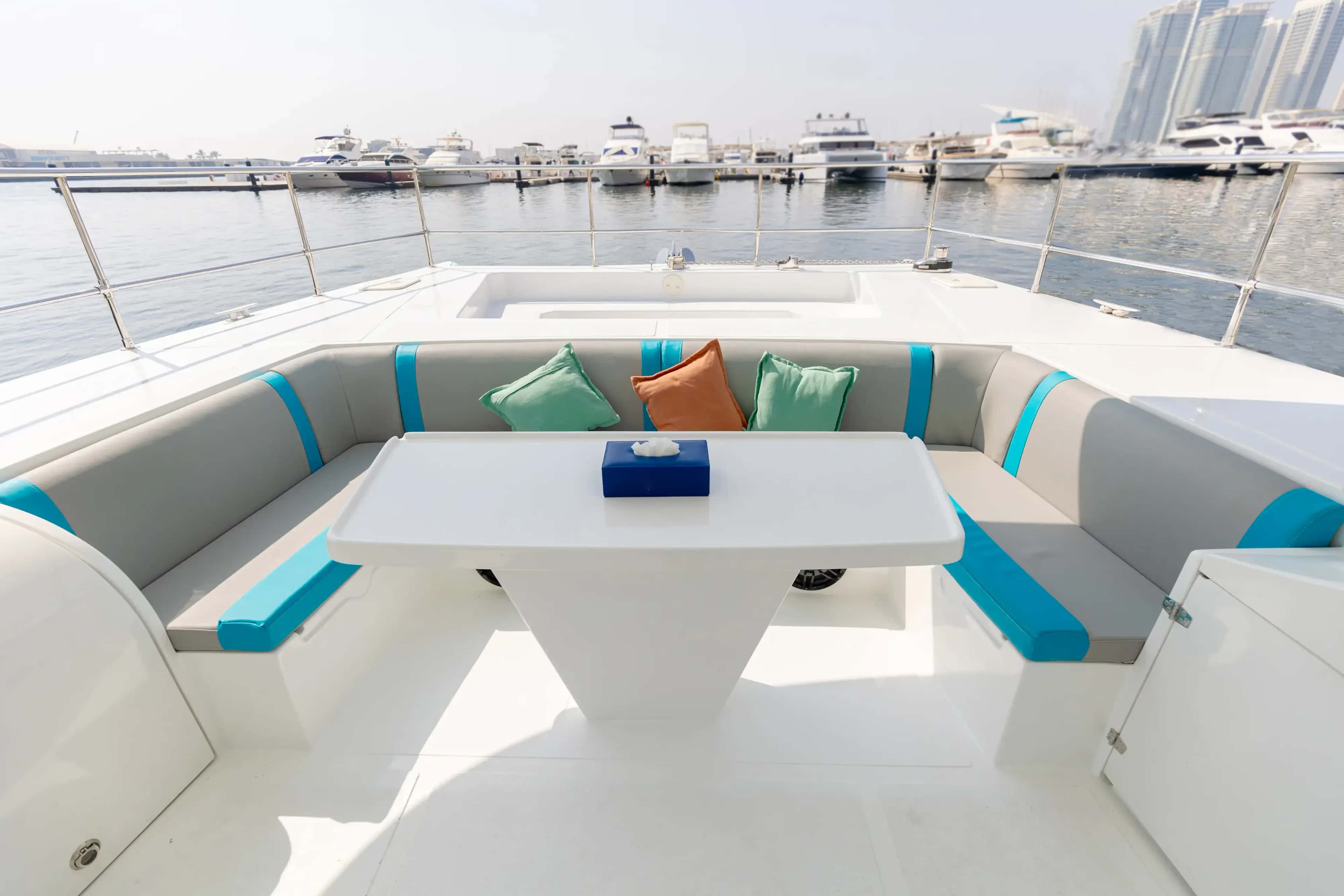 YACHT GALLERY