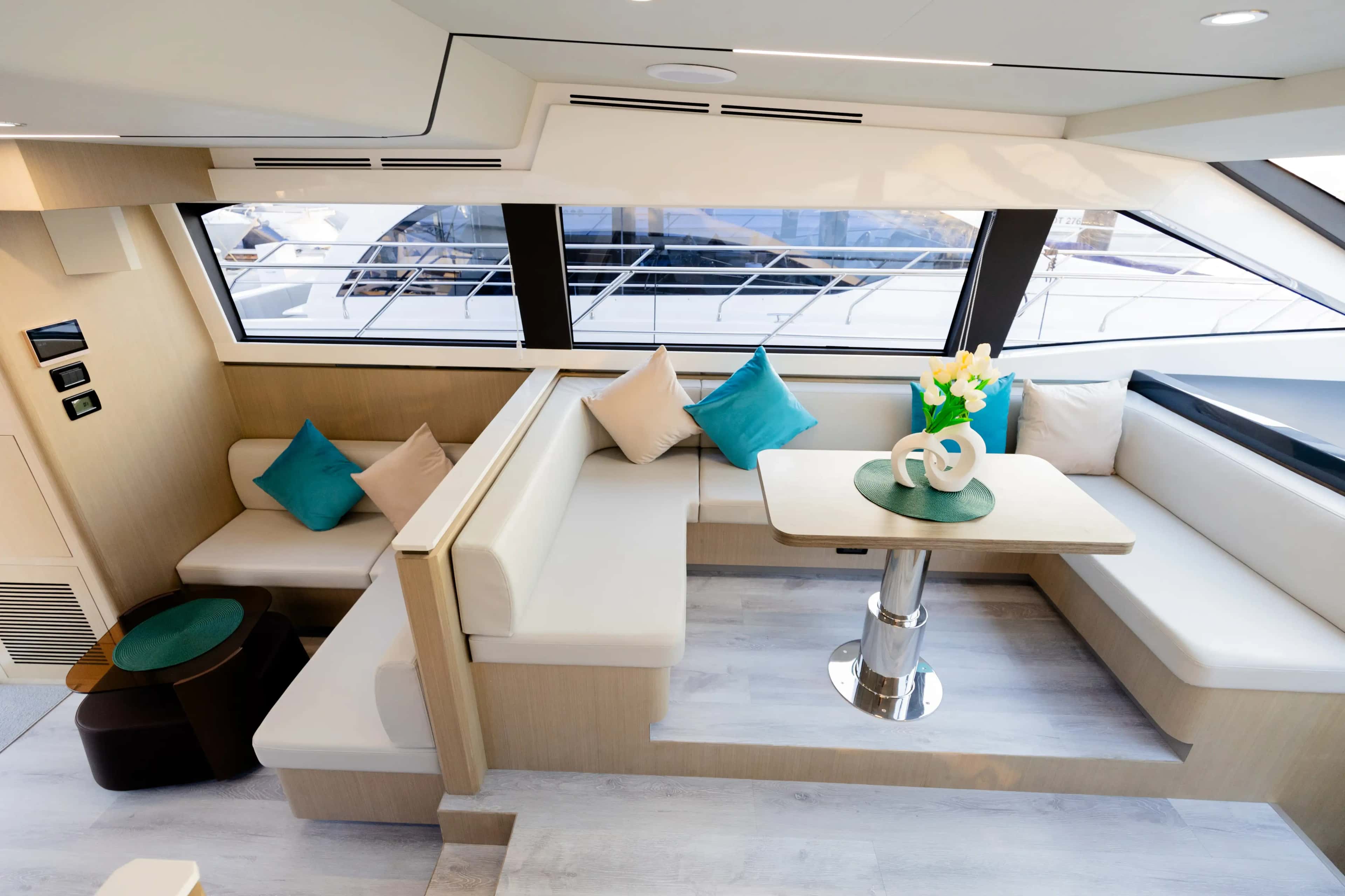 YACHT GALLERY